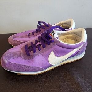 Nike Oceania Women's Sneakers In Bright Violet, Size 8.5